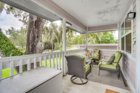 Half-Mi to Riverwalk Charming Sanford Retreat!